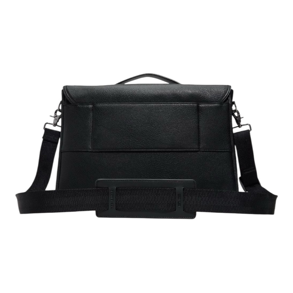 Ted Baker
Irvine Pebbled Magnetic Snap Messenger Bag - Picture 2 of 9